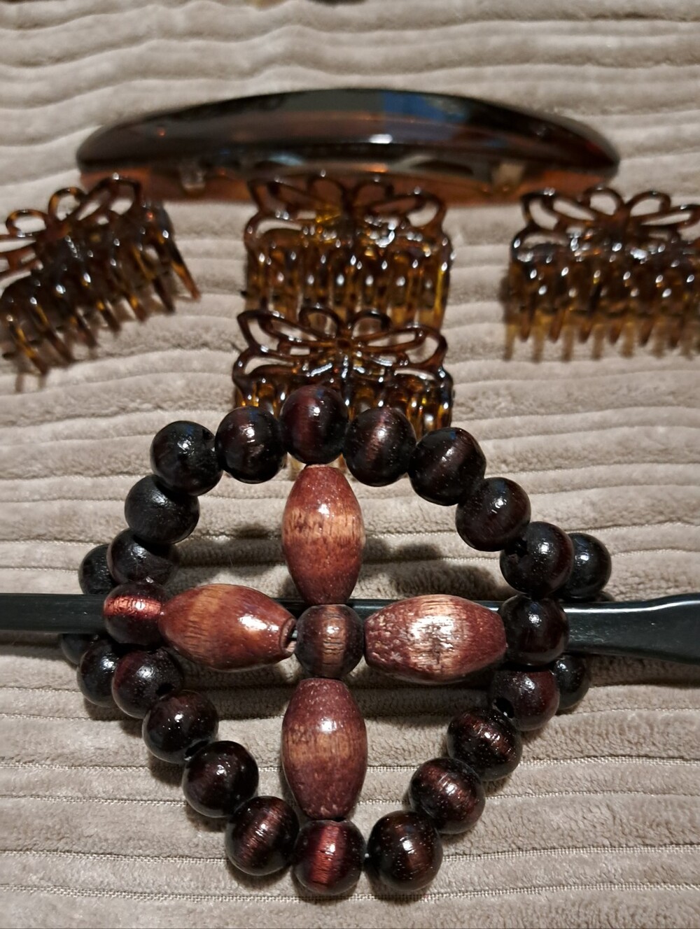 Wood Beaded Hair Clip Set in Dark Brown and Mahogany